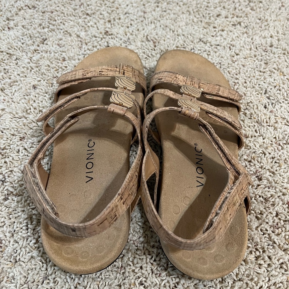 Vionic Amber Cork Adjustable Sandals (10) - image 3